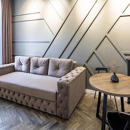 Romari Таманська 12 Appartement Lviv Buitenkant foto